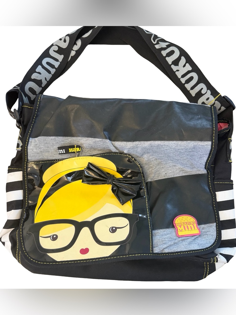RARE Y2K Harajuku Mini Bag Purse
Crossbody Messenger Gwen Stefani